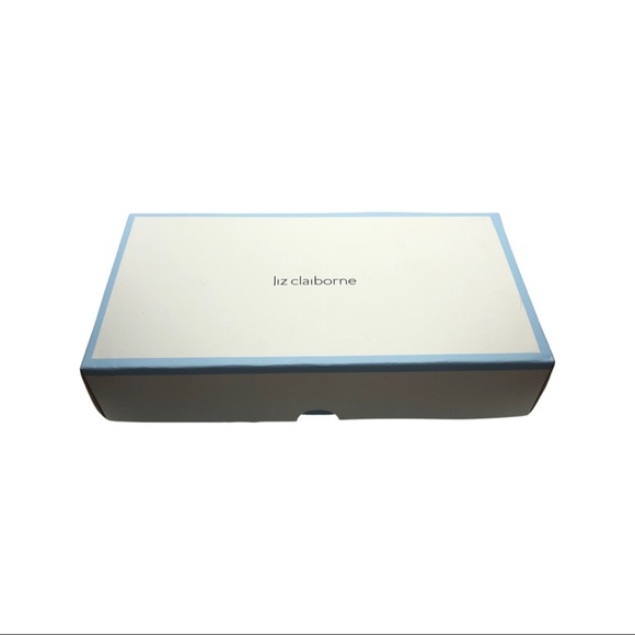 NWT Liz Claiborne soft clutch purse. - Picture 7 of 8